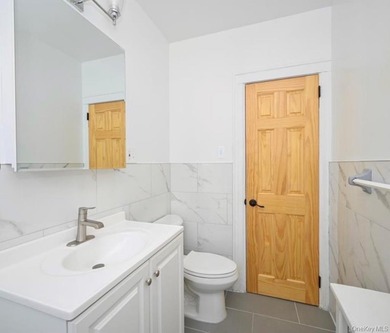 Additional listing photo 4