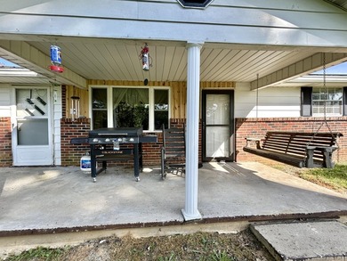 Check out this gorgeous 5 acre property with a country setting - photo 11
