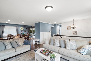 This beautiful 4 bedroom high ranch home located in the Sachem - photo 2