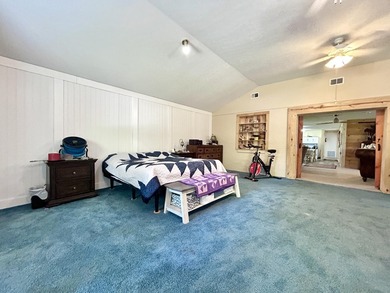 Check out this gorgeous 5 acre property with a country setting - photo 28