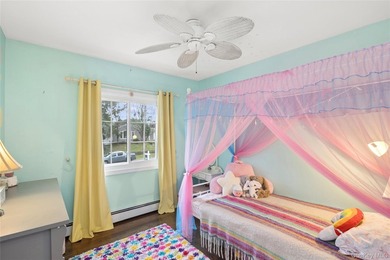This beautiful 4 bedroom high ranch home located in the Sachem - photo 9