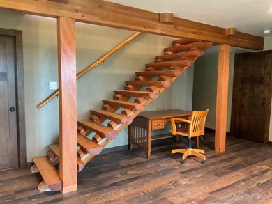 Stunning Views of Dworshak Reservoir | Fully Renovated Log Home - photo 33