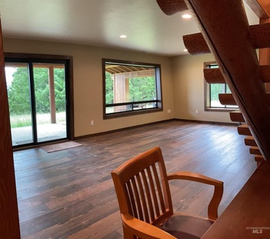 Stunning Views of Dworshak Reservoir | Fully Renovated Log Home - photo 35