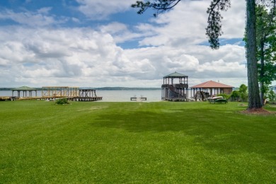 Private Waterfront Oasis on Lake Palestine - photo 3