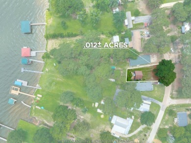 Private Waterfront Oasis on Lake Palestine - photo 43