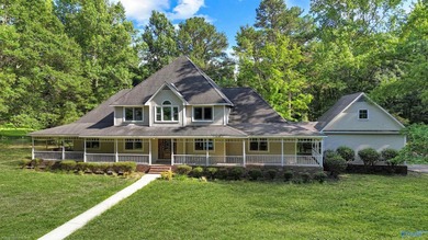 (private lake, pond, coastal) Home For Sale in Hartselle Alabama