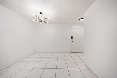 Welcome to this thoughtfully renovated, one-bedroom - photo 11