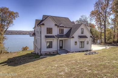 Lake Home For Sale in Rockwood, Tennessee