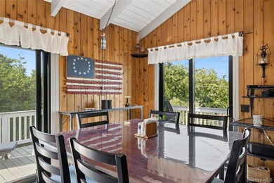 Rare 6-BR Montauk Beach Oasis With Room For Pool Finding a - photo 5