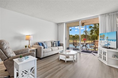 Looking for a TURNKEY, UPDATED, immaculate condition condo in a - photo 10