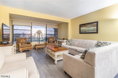 Welcome to our Beautiful Community, Top Floor Condo, with a - photo 4