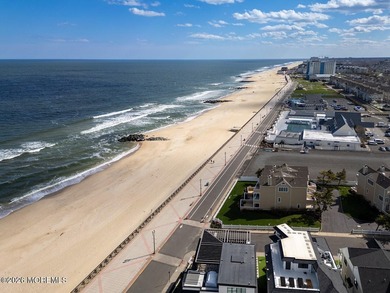 ATTENTION BUILDERS, INVESTORS & BEACH LOVERS! Rare opportunity - photo 11