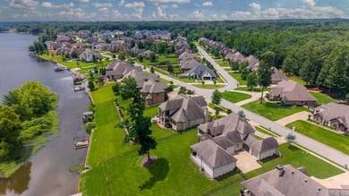 Welcome to your lakefront retreat - an exceptional estate - photo 4