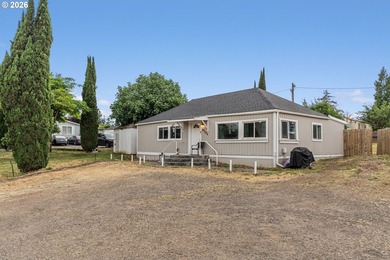 Gorgeous lake and mountain views from this cozy and affordable - photo 1
