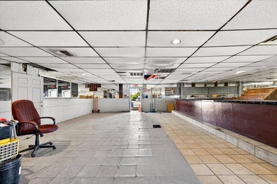 2523 sq ft commercial/ mixed use building on 17,500 sq ft lot - photo 26