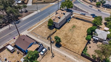 2523 sq ft commercial/ mixed use building on 17,500 sq ft lot - photo 40