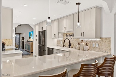 Caloosahatchee River Home For Sale in Fort Myers Florida