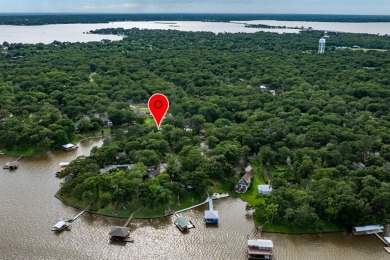 Cedar Creek Lake Lot For Sale in Gun Barrel City Texas