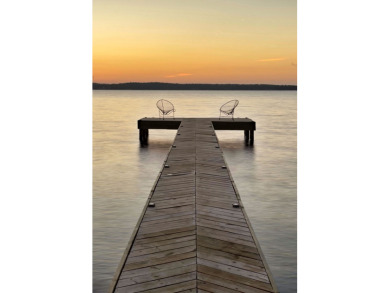 Private Waterfront Oasis on Lake Palestine - photo 2