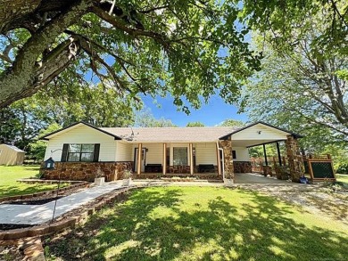 Lake Tenkiller Home For Sale in Cookson Oklahoma