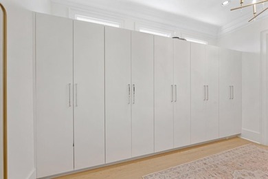 Impeccably maintained home that embodies luxurious finishes - photo 32