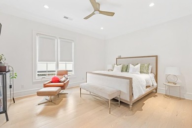 Impeccably maintained home that embodies luxurious finishes - photo 38