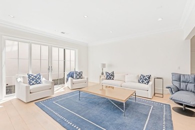 Impeccably maintained home that embodies luxurious finishes - photo 48