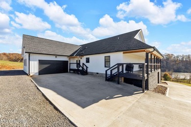 Experience the perfect blend of modern comfort and peaceful East - photo 6