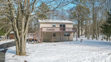 Lake Home For Sale in Blakeslee, Pennsylvania