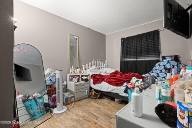 Welcome to this well-maintained concrete block 4 bedroom, 2-bath - photo 14