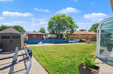 Enjoy waterfront living in this beautifully updated brick ranch - photo 20