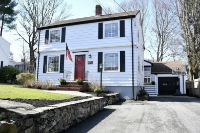 Lake Quannapowitt Home Sale Pending in Wakefield Massachusetts