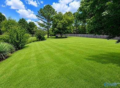 ***FROR***CHARMING FULL-BRICK, 4-BED, 3-BATH HOME ON A SPACIOUS - photo 5