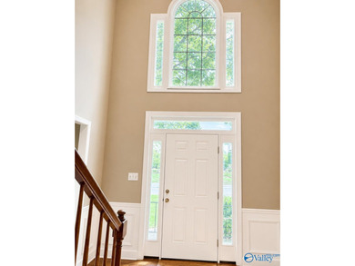 ***FROR***CHARMING FULL-BRICK, 4-BED, 3-BATH HOME ON A SPACIOUS - photo 9