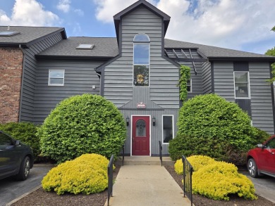 Lake Condo For Sale in Valparaiso, Indiana