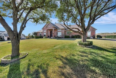 (private lake, pond, creek) Home For Sale in Fort Worth Texas