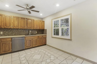 4 bedroom, 2 bath home in the sought-after Indian River Estates - photo 12