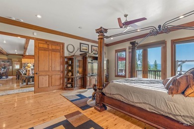 Discover this beautiful mountain retreat with amazing views of - photo 16