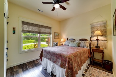 Come see this charming cottage in Hayesville. The home offers