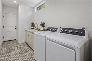 Just reduced and priced to sell in the heart of Scottsdale - photo 23