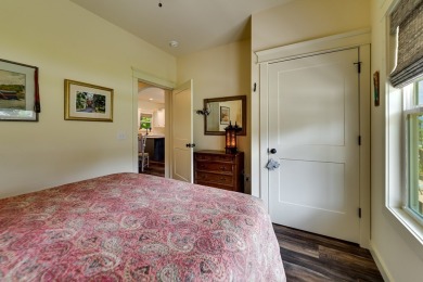 Come see this charming cottage in Hayesville. The home offers