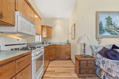 Discover this beautiful mountain retreat with amazing views of - photo 34
