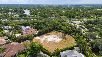 Rare 1-Acre Pelican Bay Estate Lot - The Ultimate Family - photo 4