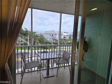 Coastal Paradise Condo - Completely Renovated Beach & Bay - photo 5