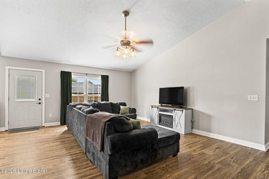 Welcome to 121 Mourning Dove Dr. in the desirable Blue Heron - photo 4
