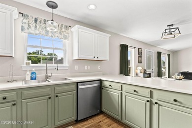 Welcome to 121 Mourning Dove Dr. in the desirable Blue Heron - photo 8