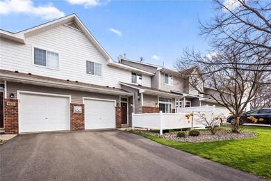 Mitchell Lake Townhome/Townhouse Sale Pending in Eden Prairie Minnesota