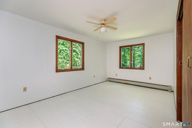 The Cub House Located in the coveted Twin Lakes area of - photo 12