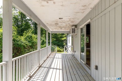 The Cub House Located in the coveted Twin Lakes area of - photo 16