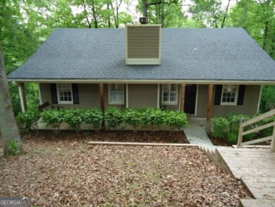 Lake Home For Sale in Dawsonville, Georgia